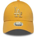 bone-curvo-amarelo-ajustavel-para-mulheres-9forty-metallic-logo-da-los-angeles-dodgers-mlb-da-new-era