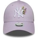 bone-curvo-violeta-ajustavel-para-mulheres-9forty-floral-icon-da-new-york-yankees-mlb-da-new-era