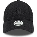 bone-curvo-preto-ajustavel-para-mulheres-com-logo-preto-9twenty-broderie-da-new-york-yankees-mlb-da-new-era
