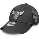 bone-trucker-cinza-ajustavel-com-logo-cinza-9forty-da-chicago-bulls-nba-da-new-era