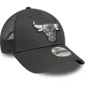 bone-trucker-cinza-ajustavel-com-logo-cinza-9forty-da-chicago-bulls-nba-da-new-era