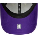 bone-curvo-bege-e-violeta-ajustavel-9forty-contrast-patch-da-los-angeles-lakers-nba-da-new-era