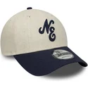 bone-curvo-bege-e-azul-marinho-ajustavel-9forty-linen-da-new-era
