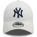 bone-curvo-branco-ajustavel-com-logo-azul-9twenty-core-classic-da-new-york-yankees-mlb-da-new-era