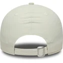 bone-curvo-bege-ajustavel-com-logo-azul-marinho-9forty-recycled-da-new-york-yankees-mlb-da-new-era
