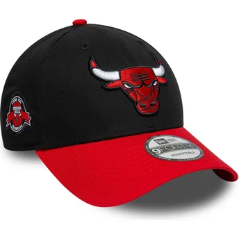 Boné curvo preto e vermelho ajustável 9FORTY Side Patch da Chicago Bulls NBA da New Era
