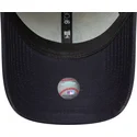bone-curvo-bege-e-azul-marinho-ajustavel-9forty-side-script-da-new-york-yankees-mlb-da-new-era