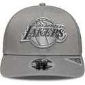 bone-trucker-cinza-com-logo-cinza-9seventy-stretch-snap-tonal-da-los-angeles-lakers-nba-da-new-era