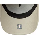 bone-curvo-bege-snapback-com-logo-bege-e-frame-tonal-outline-da-los-angeles-lakers-nba-da-new-era