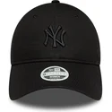 bone-curvo-preto-ajustavel-para-mulheres-com-logo-preto-9twenty-bow-back-da-new-york-yankees-mlb-da-new-era