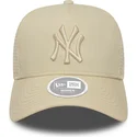 bone-trucker-bege-para-mulheres-a-frame-league-essential-da-new-york-yankees-mlb-da-new-era