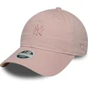 bone-curvo-rosa-ajustavel-para-mulheres-com-logo-rosa-9twenty-mini-washed-da-new-york-yankees-mlb-da-new-era