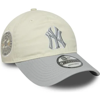 Boné curvo bege e cinza ajustável para mulheres 9TWENTY World Series Cooperstown da New York Yankees MLB da New Era