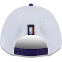 bone-curvo-branco-e-violeta-snapback-9forty-m-crown-draft-2025-da-los-angeles-lakers-nba-da-new-era