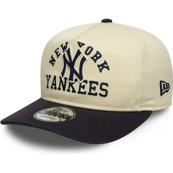 Boné curvo bege e azul marinho snapback 19TWENTY Heritage da New York Yankees MLB da New Era