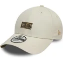 bone-curvo-bege-ajustavel-9forty-badge-da-new-era