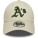 bone-curvo-bege-ajustavel-com-logo-verde-9forty-league-essential-da-oakland-athletics-mlb-da-new-era