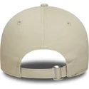 bone-curvo-bege-ajustavel-com-logo-bege-9forty-icon-dragon-da-los-angeles-dodgers-mlb-da-new-era