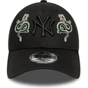 bone-curvo-preto-ajustavel-com-logo-preto-9forty-icon-dragon-da-new-york-yankees-mlb-da-new-era