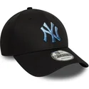 bone-curvo-preto-ajustavel-com-logo-azul-9forty-ombre-infill-da-new-york-yankees-mlb-da-new-era