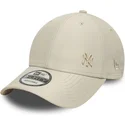 bone-curvo-bege-ajustavel-com-logo-bege-9forty-tonal-flawless-da-new-york-yankees-mlb-da-new-era