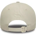 bone-curvo-bege-ajustavel-com-logo-bege-9forty-tonal-flawless-da-new-york-yankees-mlb-da-new-era