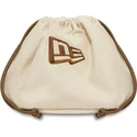 bone-curvo-bege-ajustavel-com-logo-castanho-9twenty-leather-da-new-york-yankees-mlb-da-new-era