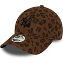 bone-curvo-leopardo-ajustavel-para-mulheres-9forty-leopard-cord-da-new-york-yankees-mlb-da-new-era