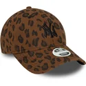 bone-curvo-leopardo-ajustavel-para-mulheres-9forty-leopard-cord-da-new-york-yankees-mlb-da-new-era