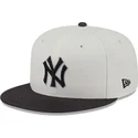 bone-plano-bege-e-preto-justo-59fifty-clr-dvlp-da-new-york-yankees-mlb-da-new-era