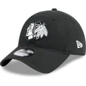 bone-curvo-preto-ajustavel-9twenty-stamp-da-chicago-blackhawks-nhl-da-new-era