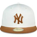 bone-plano-branco-e-castanho-justo-59fifty-chrome-toast-side-patch-da-new-york-yankees-mlb-da-new-era