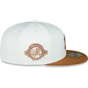 bone-plano-branco-e-castanho-justo-59fifty-chrome-toast-side-patch-da-new-york-yankees-mlb-da-new-era