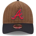 bone-curvo-castanho-e-azul-marinho-ajustavel-9twenty-a-frame-wool-pinstripe-da-atlanta-braves-mlb-da-new-era