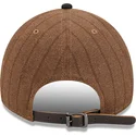 bone-curvo-castanho-e-azul-marinho-ajustavel-9twenty-a-frame-wool-pinstripe-da-atlanta-braves-mlb-da-new-era