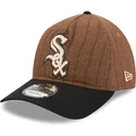 bone-curvo-castanho-e-preto-ajustavel-9twenty-a-frame-wool-pinstripe-da-chicago-white-sox-mlb-da-new-era