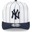 bone-curvo-branco-e-azul-marinho-snapback-9fifty-a-frame-satin-pinstripe-da-new-york-yankees-mlb-da-new-era