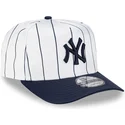 bone-curvo-branco-e-azul-marinho-snapback-9fifty-a-frame-satin-pinstripe-da-new-york-yankees-mlb-da-new-era