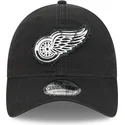 bone-curvo-preto-ajustavel-9twenty-stamp-da-detroit-red-wings-nhl-da-new-era