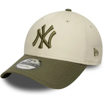 Boné curvo bege e verde ajustável 9FORTY Side Patch da New York Yankees MLB da New Era