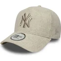 bone-curvo-bege-snapback-com-logo-bege-9forty-e-frame-melton-da-new-york-yankees-mlb-da-new-era