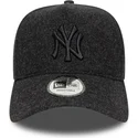 bone-curvo-preto-snapback-com-logo-preto-9forty-e-frame-melton-da-new-york-yankees-mlb-da-new-era