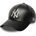 bone-curvo-preto-ajustavel-9forty-m-crown-img-leather-da-new-york-yankees-mlb-da-new-era