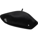 boina-preta-para-mulheres-pin-wool-beret-da-new-york-yankees-mlb-da-new-era