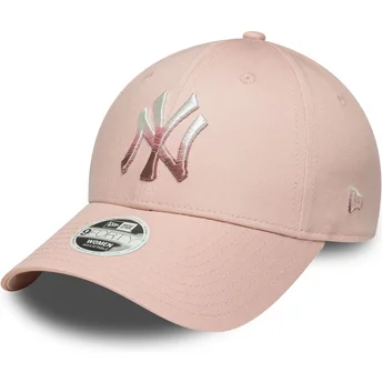 Boné curvo rosa ajustável para mulheres 9FORTY Metallic Logo da New York Yankees MLB da New Era