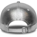 bone-curvo-prateado-ajustavel-para-mulheres-9forty-metallic-da-new-york-yankees-mlb-da-new-era