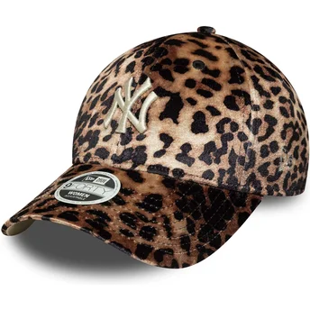 Boné curvo leopardo ajustável para mulheres 9FORTY Leão Velour da New York Yankees MLB da New Era