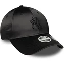 bone-curvo-preto-ajustavel-para-mulheres-com-logo-preto-9forty-satin-bow-back-da-new-york-yankees-mlb-da-new-era