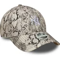 bone-curvo-cinza-ajustavel-para-mulheres-9forty-snake-da-new-york-yankees-mlb-da-new-era