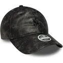 bone-curvo-preto-ajustavel-para-mulheres-com-logo-preto-9twenty-worn-pu-da-new-york-yankees-mlb-da-new-era